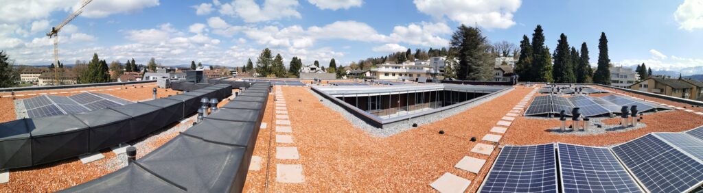 Vierte PV-Anlage der EGL auf dem Dach des Quartierzentrums im Wesemlin